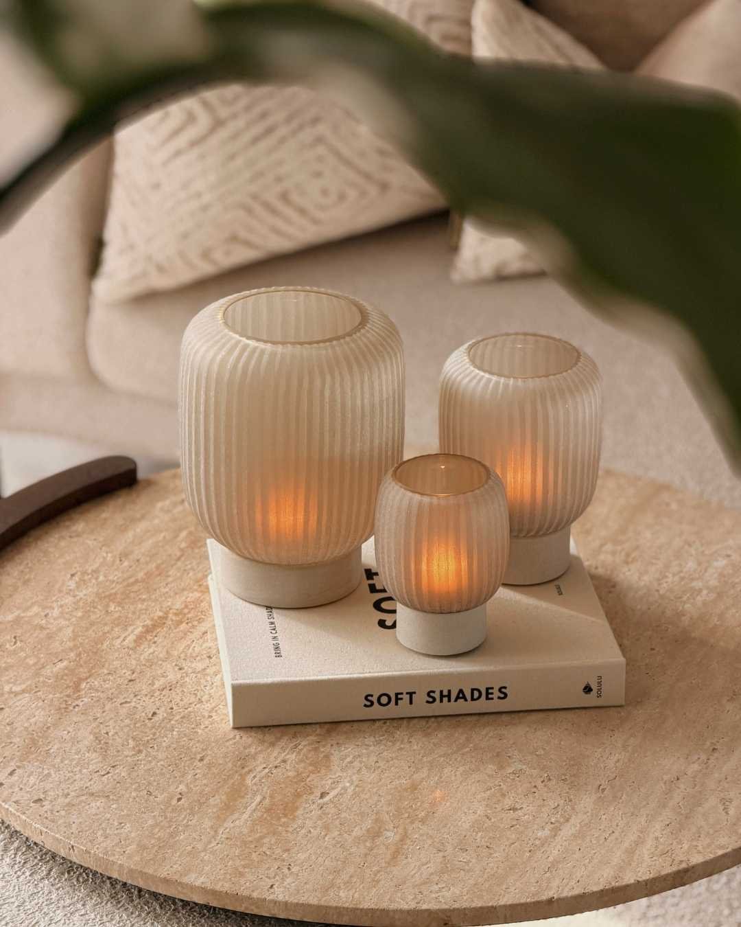 bombyxx-mae-hurricanes-smoke-tjkinterior