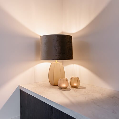 bombyxx-onyx-tafellamp-tealight-frosted-smoke-tjkinterior
