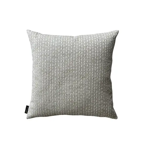 brons-kussen-cloe-tjkinterior