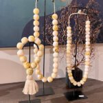 kralen-ketting-beige-standaard-tjkinterior