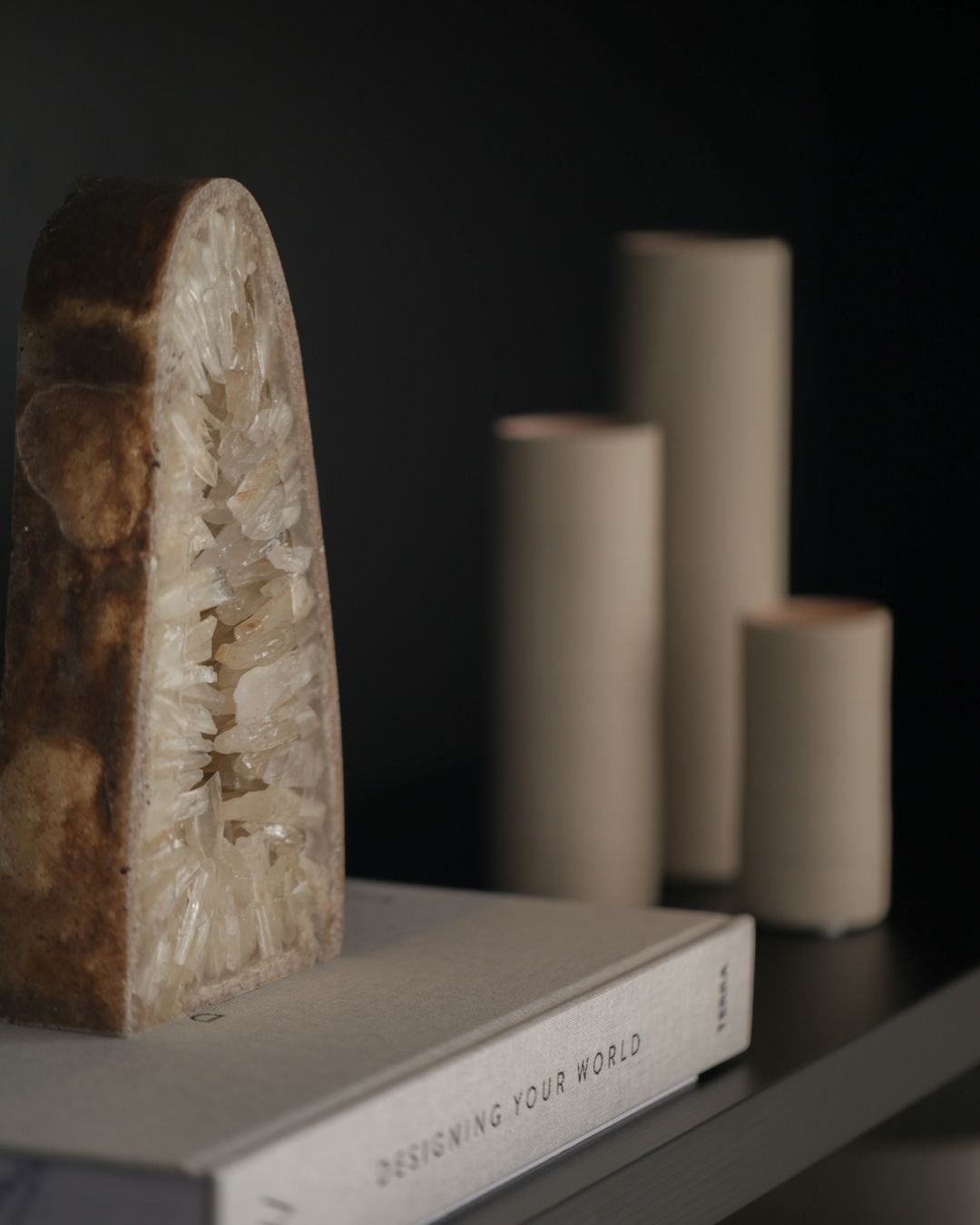 bombyxx-nikko-ornament-terrana-tjkinterior