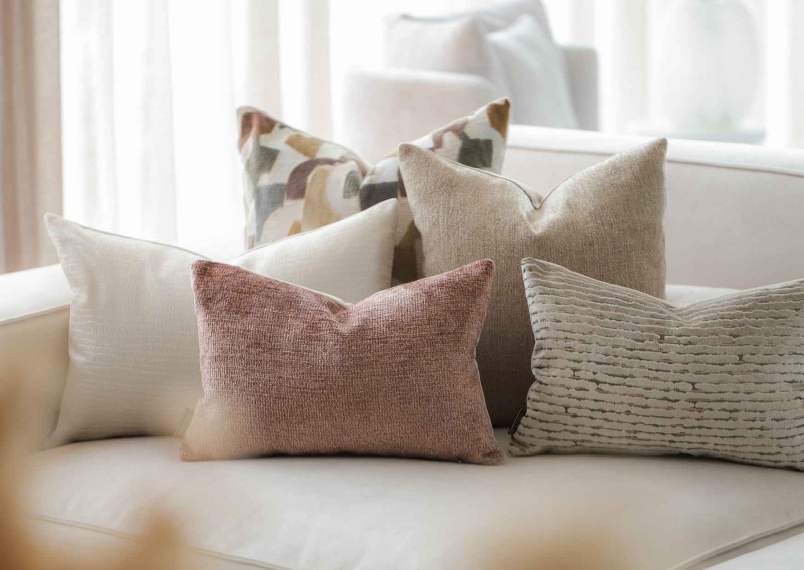 brons-kussen-joy-riley-evy-zizou-tjkinterior