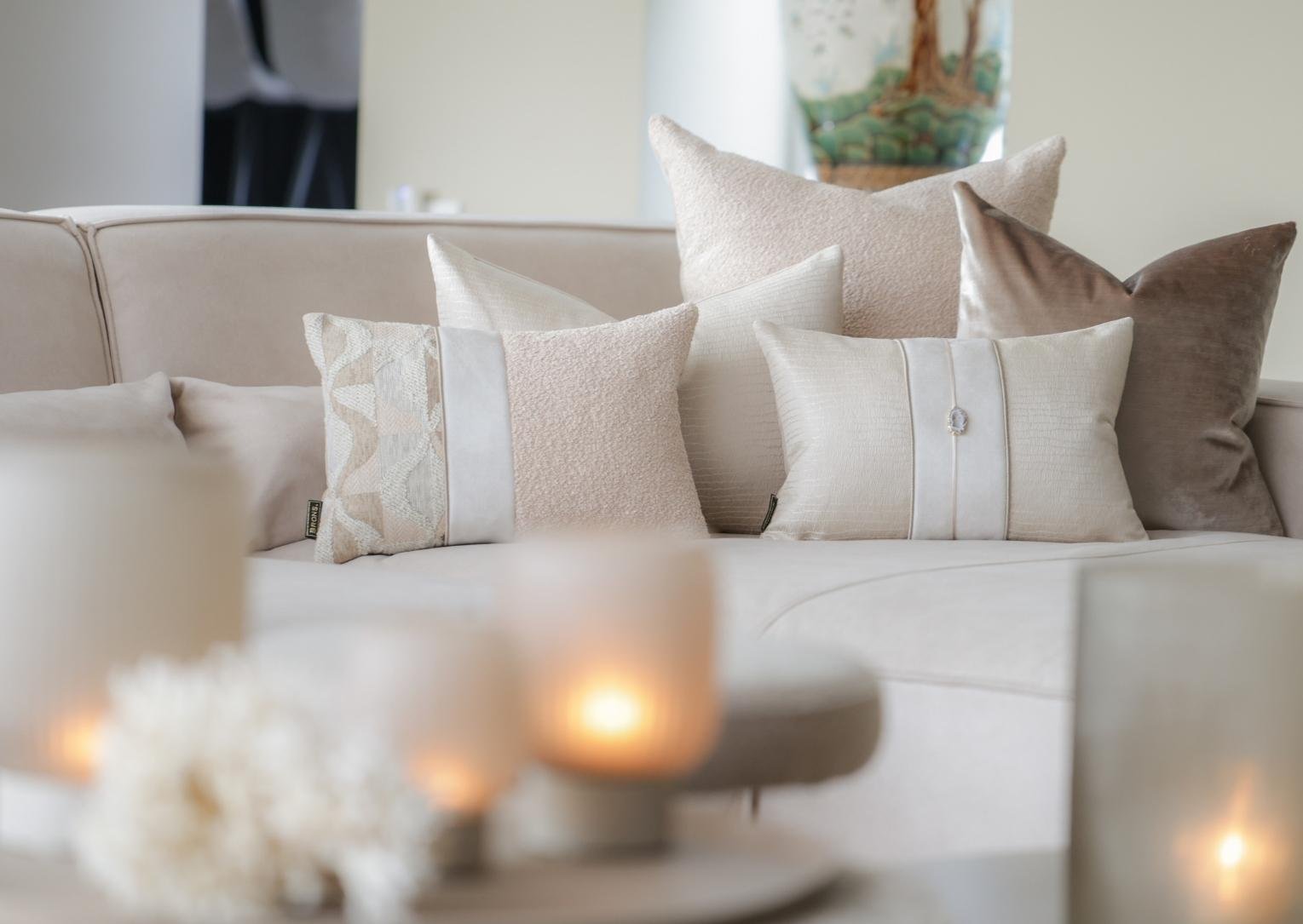 brons-kussens-voorjaar-blush-tjkinterior